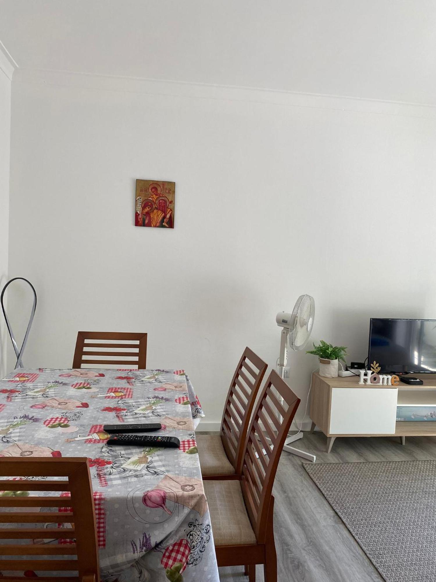 Casa Em *